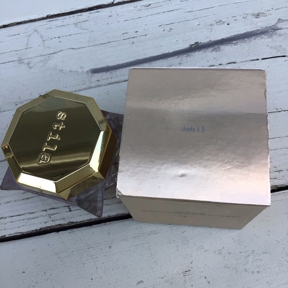 Stila Lingerie Soufflé Skin Perfecting Color Foundation. Shade 6.0 - Picture 7 of 7